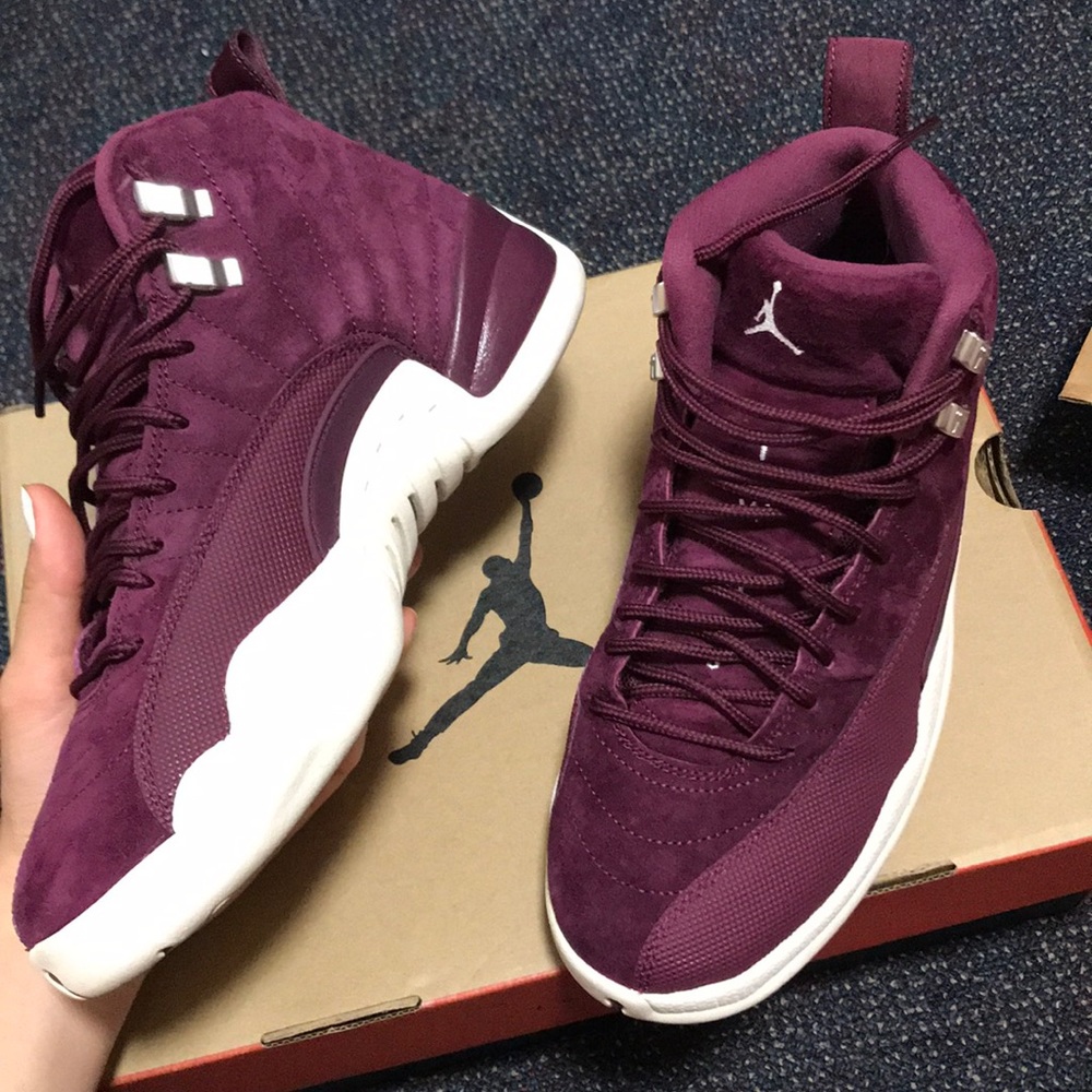 Air Jordan 12 Retro Bordeaux